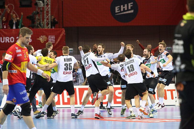 Was vorher niemand erwartet hätte, ist tatsächlich vollbracht! Die DHB-Handballer sind Europameister. Die Bilder vom Spiel und den Emotionen danach.