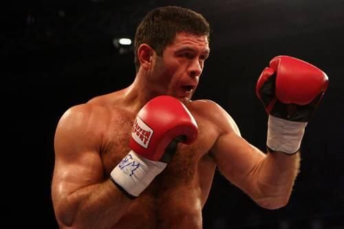 Luan Krasniqi hängt die Boxhandschuhe an den Nagel. Der 40-Jährige hat 30 Profikämpfe gewonnen und wollte in die Fußstapfen Max Schmelings treten - nun hört er auf.