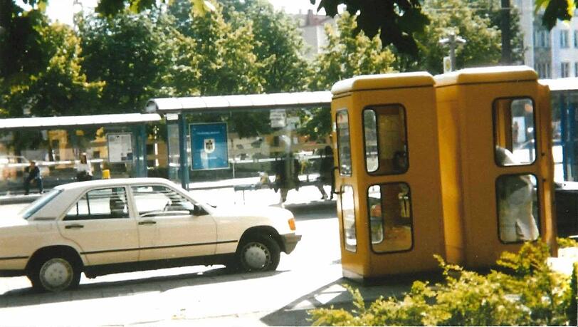 Telefonzellen am Stiglmaierplatz: Hier wurde Sonja Engelbrecht 1995 zuletzt lebend gesehen. Telefonzellen am Stiglmaierplatz: Hier wurde Sonja Engelbrecht 1995 zuletzt lebend gesehen.