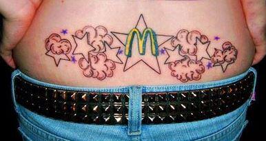 Über Geschmack lässt sich bekanntlich streiten... Die witzigsten Horror-Tattoos in der Bilderstrecke.