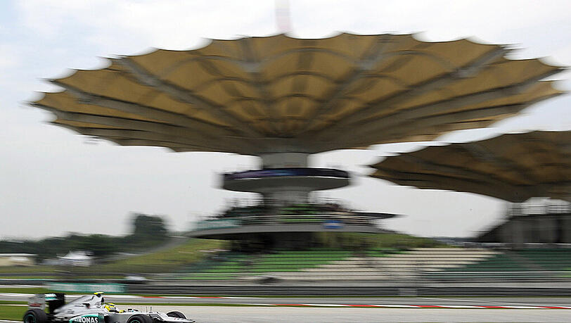 Nico Rosberg beim GP von Malaysia 2012. Nico Rosberg beim GP von Malaysia 2012.