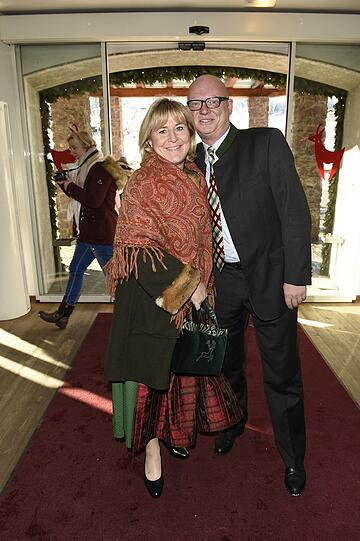 Trixi Moser, Direktorin des Hotel Stanglwirt, und Andreas Natmessnig.