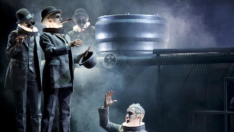 Wilfried Hillers Oper "Momo" im Gärtnerplatztheater. Wilfried Hillers Oper "Momo" im Gärtnerplatztheater.