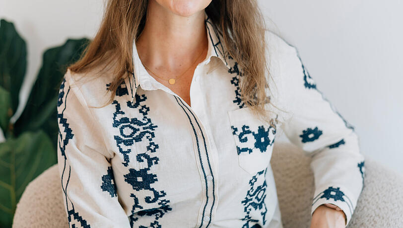 Hannah Gensch ist Beziehungs-Expertin und Paartherapeutin. Hannah Gensch ist Beziehungs-Expertin und Paartherapeutin.