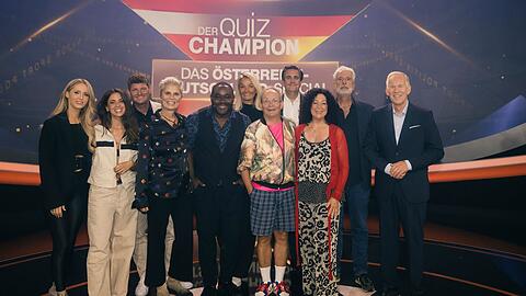 Doppelte Experten-Power beim "Quiz-Champion" (von links): Melissa Naschenweng, Vanessa Mai, Thomas Morgenstern, Sarah Wiener, Nelson Müller, Franziska van Almsick, Wigald Boning, Bastian Pastewka, Barbara Wussow, Dirk Stermann und Moderator Johannes B. Kerner. Doppelte Experten-Power beim "Quiz-Champion" (von links): Melissa Naschenweng, Vanessa Mai, Thomas Morgenstern, Sarah Wiener, Nelson Müller, Franziska van Almsick, Wigald Boning, Bastian Pastewka, Barbara Wussow, Dirk Stermann und Moderator Johannes B. Kerner.