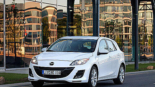Der Mazda 3 2.0 l MZR DISI i-stop Der Mazda 3 2.0 l MZR DISI i-stop