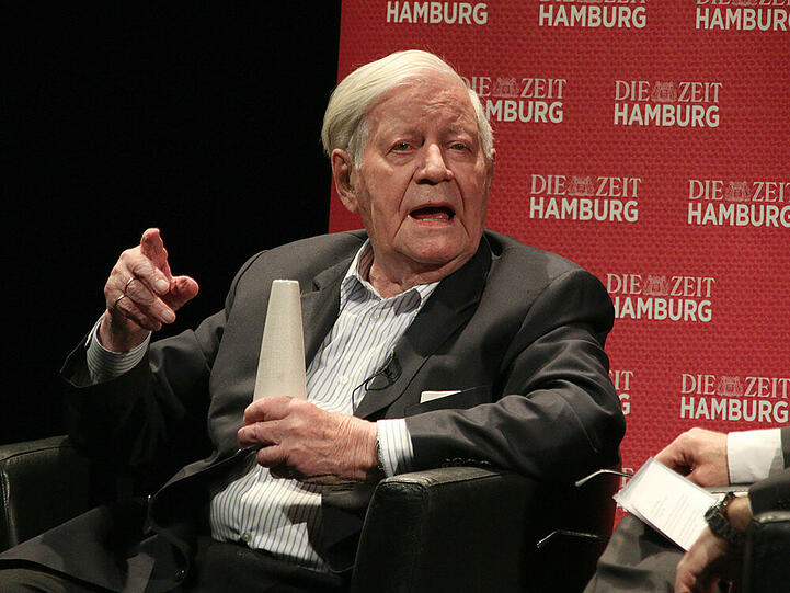 Helmut Schmidt während eines Interviews im Mai 2015