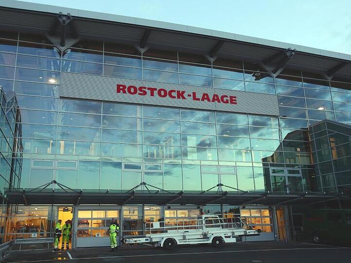 Das Terminal des Flughafens Rostock-Laage.