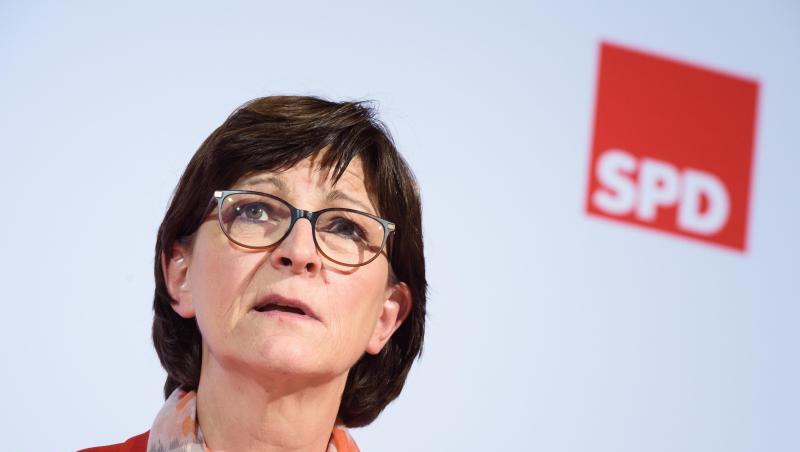 Saskia Esken, Bundesvorsitzende der SPD, stellt eine einmalige Vermögensabgabe zur Finanzierung der Corona-Krise zur Diskussion. Saskia Esken, Bundesvorsitzende der SPD, stellt eine einmalige Vermögensabgabe zur Finanzierung der Corona-Krise zur Diskussion.