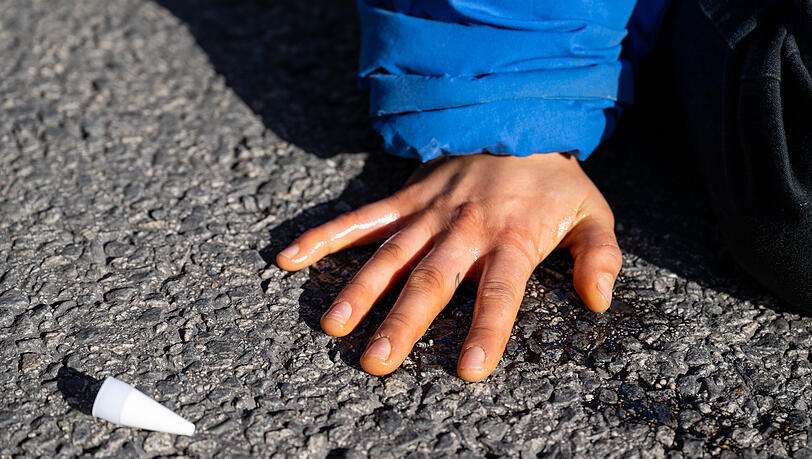 Klimaaktivisten hatten sich wie hier am Karlsplatz immer wieder auf der Straße festgeklebt, um gegen die Klimapolitik zu protestieren.
