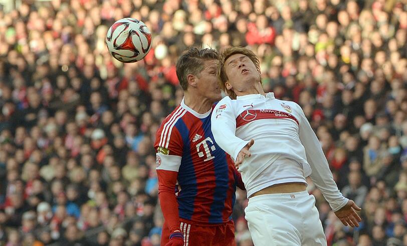 BASTIAN SCHWEINSTEIGER - NOTE 3 - Anfangs der Motivierteste, legte sich mit Leitner an, gab dem Schiedsrichter Kontra. Wohltuend unter Strom &ndash; im Vergleich zum Rest. Agierte etwas offensiver als Alonso.