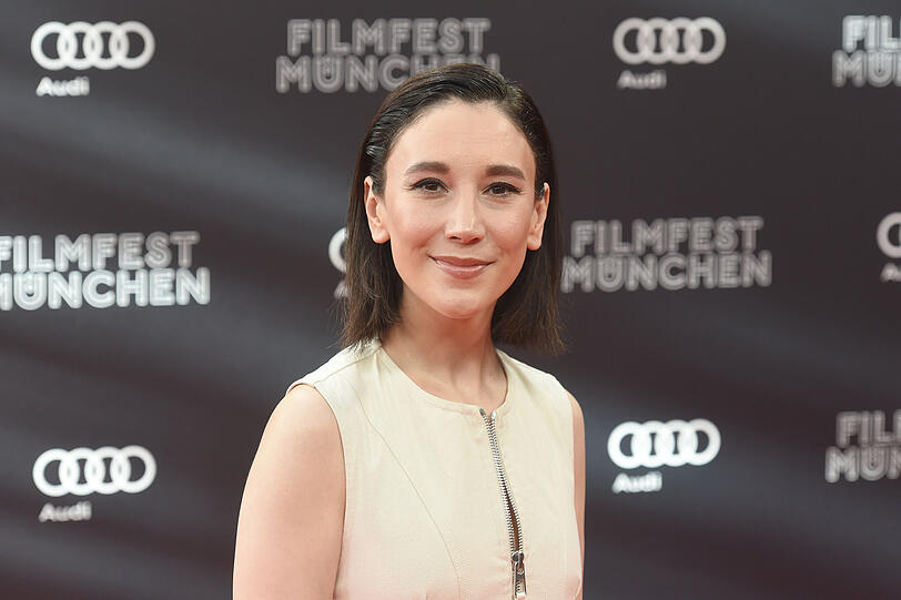 Die Schauspielerin Sibel Kekilli schritt über den roten Teppich in München.