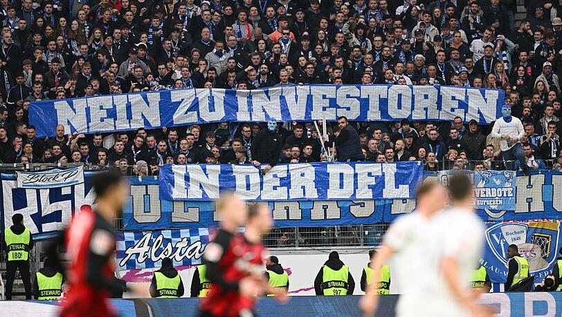 Seit Wochen protestieren die Fans in der ersten und zweiten Bundesliga gegen den Investoren-Einstieg bei der DFL.