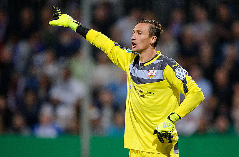 ... Przemyslaw Tyton (28), der vom PSV Eindhoven zum VfB Stuttgart wechselte. Zuletzt war der polnische Nationalkeeper an den spanischen Erstligisten FC Elche ausgeliehen. Beim VfB unterzeichnete er einen Zweijahresvertrag.