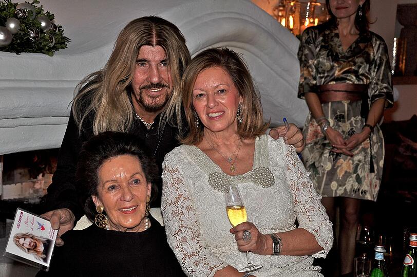 Musikalischer Gast: Abi Ofarim mit den Chefinnen von Thurnhers Alpenhof in Zürs, Elfi Thurnher und Beatrice Zarges.