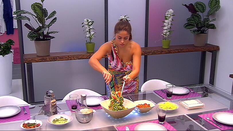 Die besten Bilder von Ela Tas im Big Brother Haus.