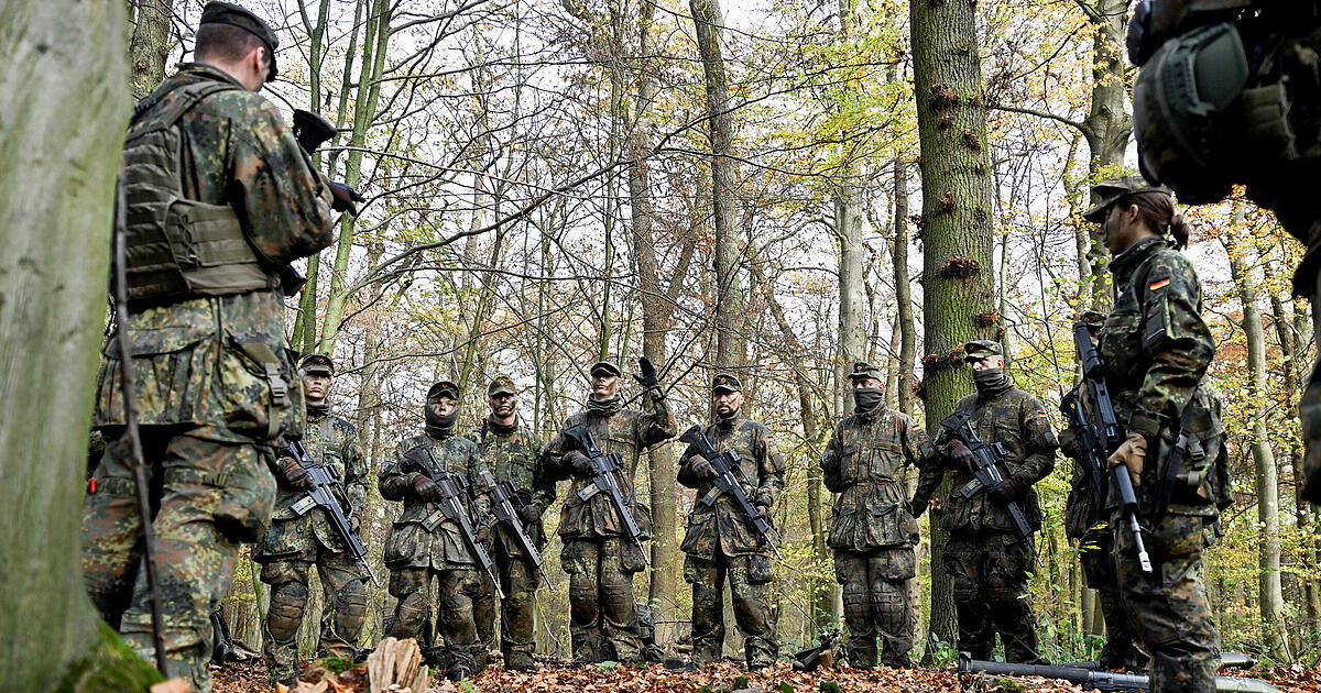 Wehrpflicht-f-r-alle-Das-sagen-junge-M-nchner-und-M-nchnerinnen