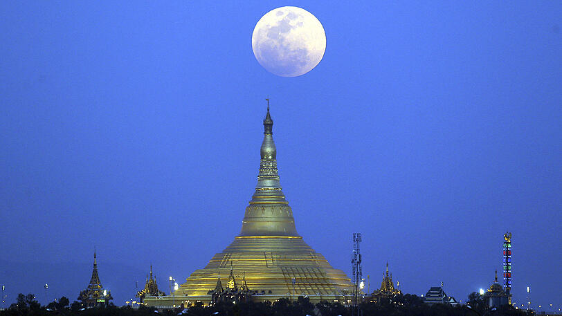 Mond in Myanmar