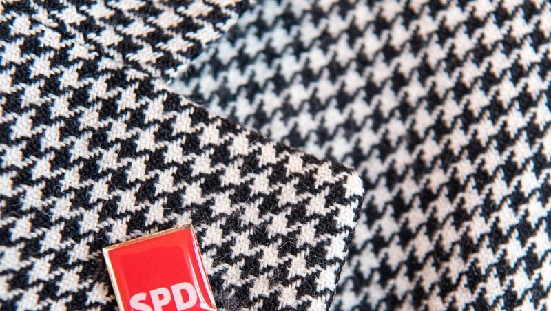 Die SPD versucht weiter ihr soziales Profil zu schärfen. Die Sozialdemokraten wollen verbilligte Bus- und Bahnfahren für vom Diesel-Fahrverbot betroffene Autobesitzer.