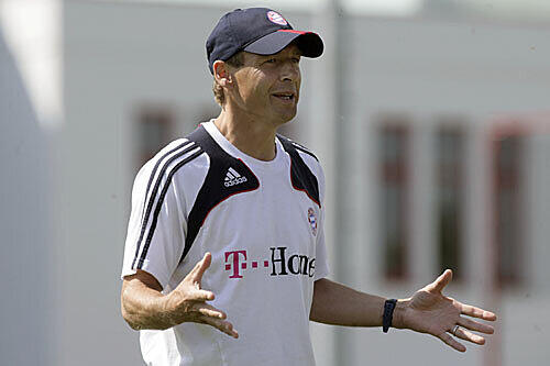 Wer auf dem Rasen das Sagen hat, ist klar: Jürgen Klinsmann, Chefcoach an der Säbener Straße. Hier wird scheinbar nur noch gemacht, was sich der neue Trainer &ndash; und niemand sonst &ndash; überlegt hat. Doch ist das wirklich so?