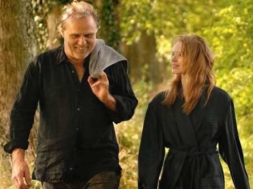 Josef Bierbichler als Max Hollander und Karoline Herfurth als Lilli Richter in dem Drama "Im Winter ein Jahr" von Caroline Link.