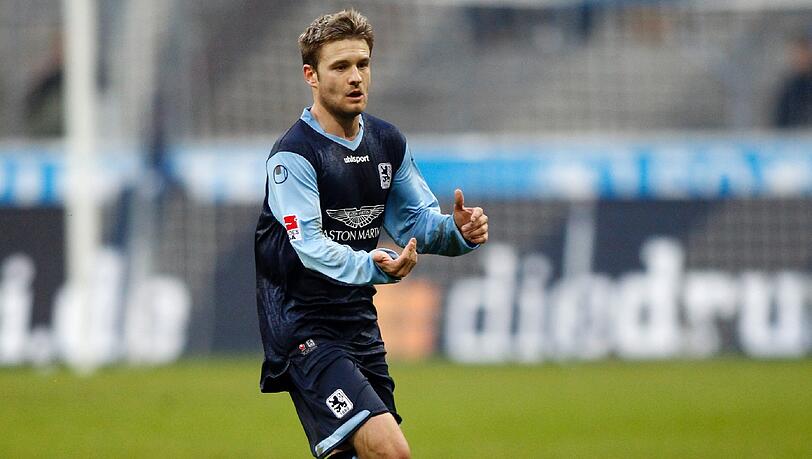 Daniel Halfar musste heute mit den Reservisten trainieren. Daniel Halfar musste heute mit den Reservisten trainieren.
