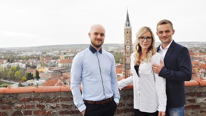 Sie wollen, dass es auf der Burg nicht mehr „doudlt“ (v.l.): Kristian Sorman, Martina Brandmeier und Oliver Blobner. Sie wollen, dass es auf der Burg nicht mehr „doudlt“ (v.l.): Kristian Sorman, Martina Brandmeier und Oliver Blobner.