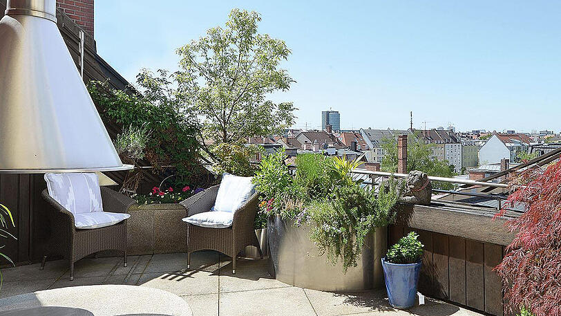Gen Westen: der Ausblick von der Dachterrasse.
