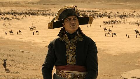 Joaquin Phoenix gibt auch als Napoleon Bonaparte wieder alles.