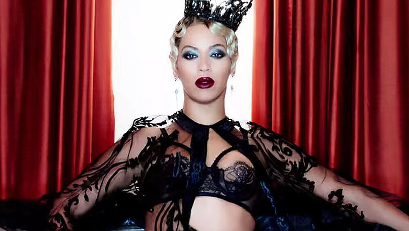 Verrucht und sexy: Beyoncé im Musik-Video zu "Haunted" Verrucht und sexy: Beyoncé im Musik-Video zu "Haunted"