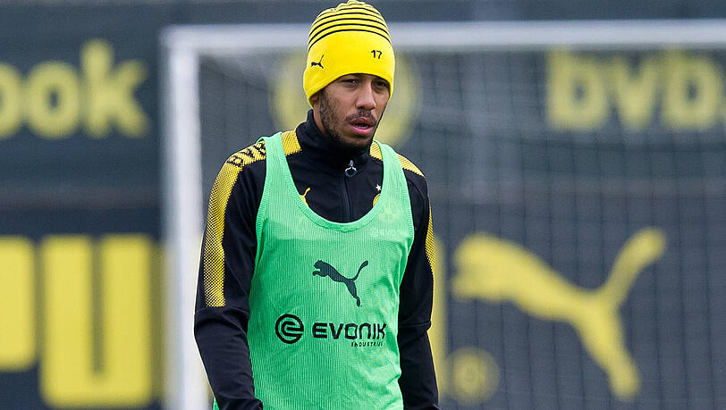 In der Warteschleife: BVB-Star Pierre-Emerick Aubameyang. In der Warteschleife: BVB-Star Pierre-Emerick Aubameyang.