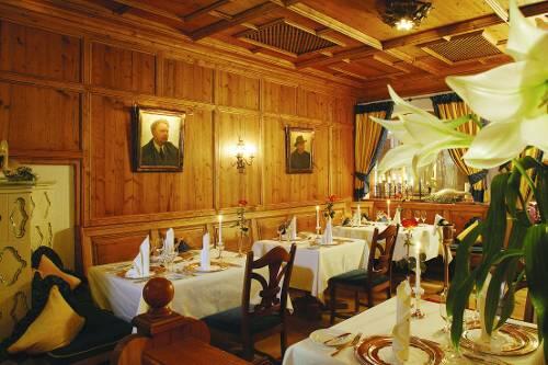 Hier kann man stilvoll übernachten und schmausen: Park-Hotel Egerner Höfe.