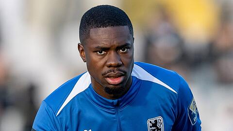 Leroy Kwadwo (r.) gilt als einer der Pechvögel dieser Löwen-Saison.