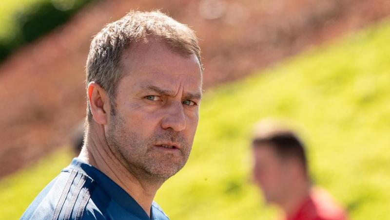 Möchte Verstärkungen in der Winderpause: Bayern-Coach Hansi Flick. Möchte Verstärkungen in der Winderpause: Bayern-Coach Hansi Flick.