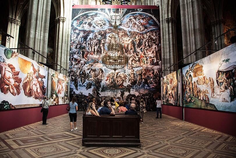 So waren Michelangelos Sixtinische Kapellen-Fresken in Wien in der Votiv Kirche zu sehen. In München sind sie in der Alten Staatsbank.