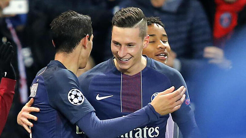 Julian Draxler (M) war gegen den FC Barcelona der Star des Abends.