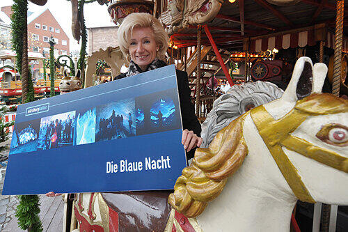 Julia Lehner freut sich auf die Blaue Nacht 2011.