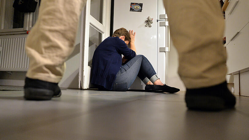 Die CSU fordert mehr Maßnahmen gegen Gewalt an Frauen in München. (Gestelltes Bild)