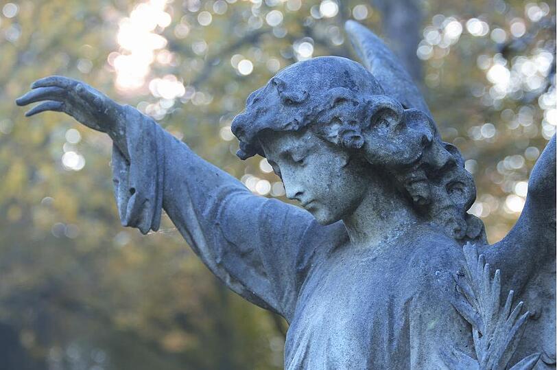 Und nochmal Nordfriedhof: Dieser Engel schaut etwas traurig aus.