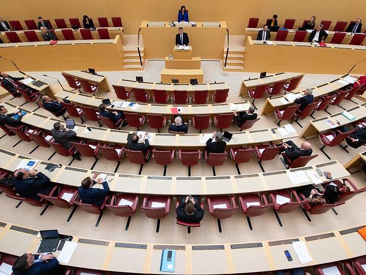 Der Bayerische Landtag während einer Plenarsitzung. Foto: Sven Hoppe/dpa/Archivbild