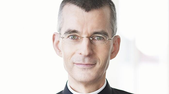 Der Münchner Priester Wolfgang Rothe machte sexuellen Missbrauch an seiner Person in einem Buch öffentlich. Ein Peiniger ging dagegen vor.