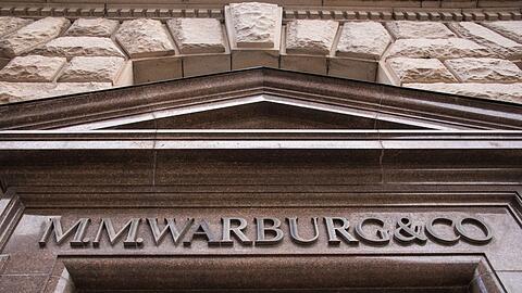 Die Hamburgische Bürgerschaft untersucht den "Cum-Ex"-Skandal um die Warburg Bank.