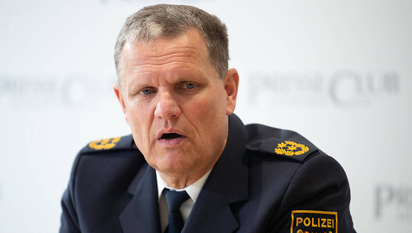 Seit Anfang Mai 2024 ist das Polizeipräsidium München ständiges Mitglied einer Taskforce der Landeshauptstadt. "Wir brauchen Geduld und einen langen Atem", sagt Polizeipräsident Thomas Hampel mit Blick auf die Situation im Alten Botanischen Garten.
