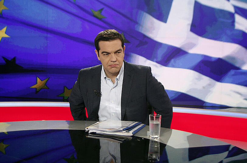 Im griechischen Fernsehen kündigte Premierminister Alexis Tsipras an, bis auf weiteres kein Geld mehr zurückzuzahlen.