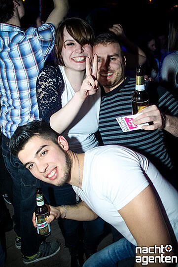 Die besten Partybilder vom Samstag. Hier aus dem Gecko Club.