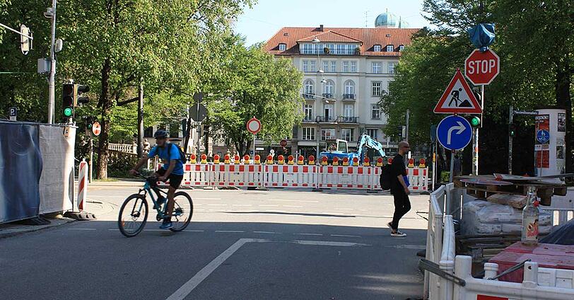 Baustelle auch an der Max-Joseph-Straße