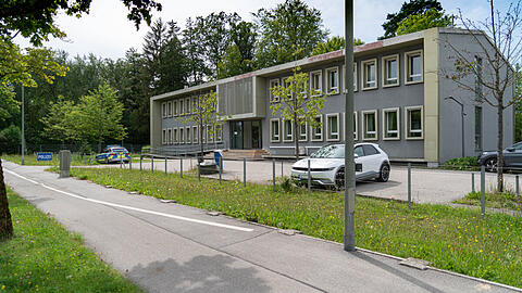 Die Polizeiinspektion 32 in Grünwald.