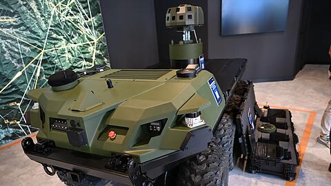 Der Mission Master, ein unbemanntes milit&auml;risches Fahrzeug von Rheinmetall.