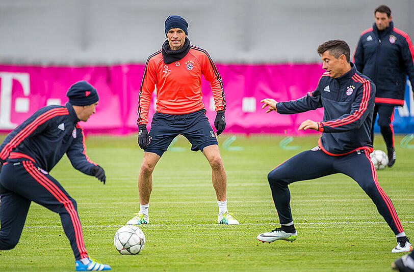 Vorbereiten auf das Halbfinale: Die Bayern beim Abschlusstraining an der Säbener Straße.