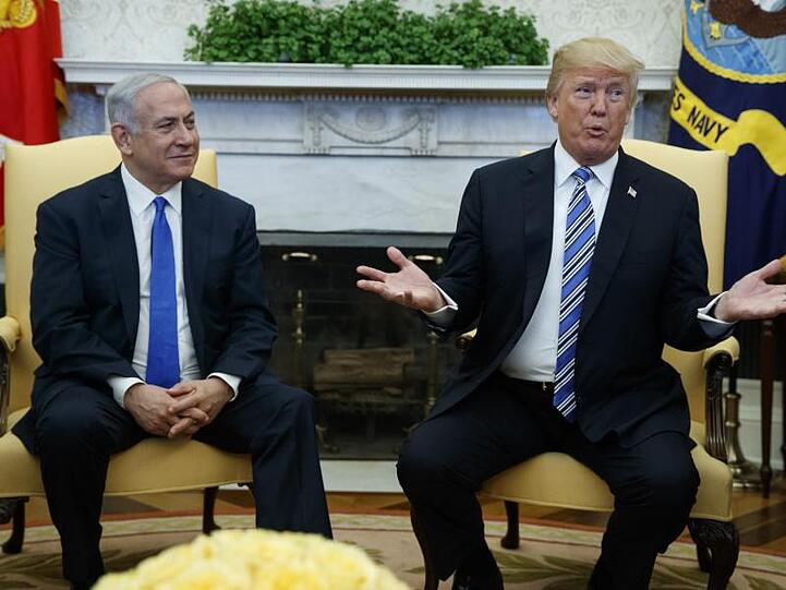Donald Trump (r) und Benjamin Netanjahu bei einem Treffen im Weißen Haus im März 2018.